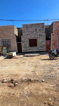 ٥٠متر قاط ونص حي كوفه خلف دلاليه سيد وعل شارع ٢٠ داخله خدمات نقص جام و...