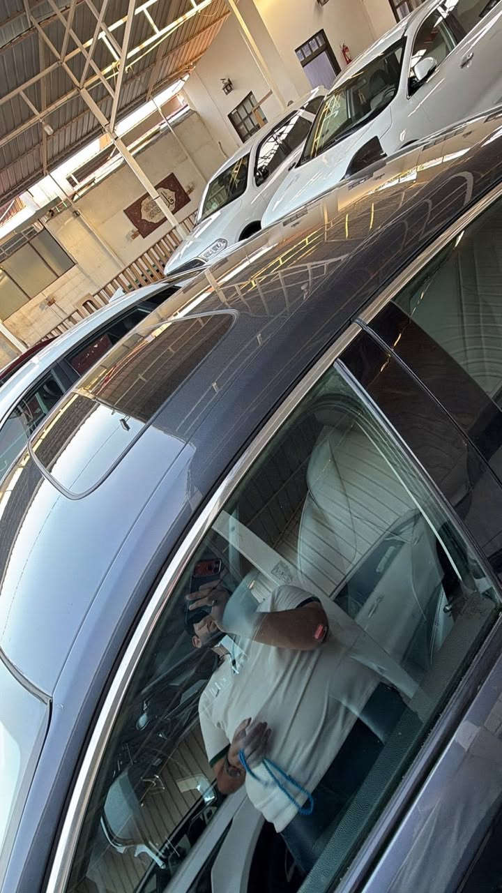 السلام عليكم ...

شباب اليدور فوووول ومناسب 👇

هوندا أكورد 2023 (تورنك / فل كامل / 2.0 هايبرد) 🚗  🔥 أعلى فئة 🔥

• محرك 2.0 هايبرد (بنزين + كهرباء) 

• شاشة كبيرة + Apple CarPlay & Android Auto

• نظام صوتي Boos 🔊

• فتحة سقف 🌤

• مقاعد تدفئة وتبريد امامي + الخلفي تدفئة 

• تحكم كهربائي بالمقاعد + ميموري للسائق

• تشغيل بصمة + دخول ذكي (بصمة أبواب)

• رادار أمامي + رادار جانبي +رادار خلفي 

•كاميرا خلفية متعددة الزوايا 

• حساسات أمامي وخلفي + • شحن لاسلكي 📱

• إضاءة LED أمامي وخلفي

📊 ماشيه 56 ألف كيلو متر 

💰 السعر: 195 وبيها مجال

‏ملاحظة حادث بنيد راس شاصي يمنه بدايه مسحوب 

***********

📍زيد الجبوري
