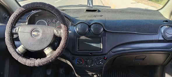 #سلام عليكم .
1. افيو موديل -2009 _
2 . بيها ثلاث قطع صبغ جماليه .
سنويه صار شهر ساقطه ..
محرك بي بدايه نفخ . كير شرط 
مابيها شئ جاهزه . شرط تحويل.
تواصل- *********** -
