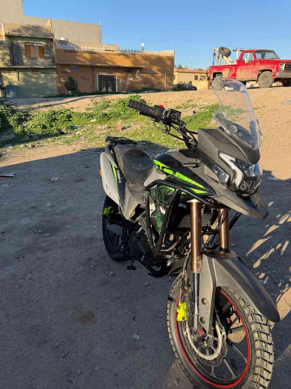 دايوان ادفنجر مودي 26 دراجة جديد مشتريه بس توازيت على بيعته الدراجة ميحتاج احجي الدراجة جديدة بمعنة الكلمة الله شاهد عليه اخت الزيرو 
رقم ***********
