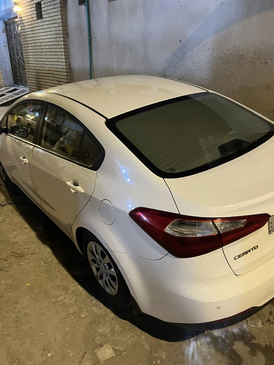 للبيع كيا سيراتو  خليجي مديل 14 كفاله عامه  رقم اربيل جديد سعر 118 بيها مجال قليل  الاستفسار ***********
