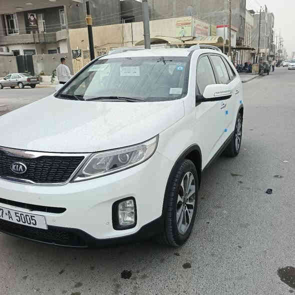 يا الله السلام عليكم كيا سورنتو 2015 وارد خليجي كفاله عامه رقم انجليزي سنويه لل 30 ماشيه 102 فول مواصفات ، حجم المكينه 6 فول مواصفات باسمي سياره جديده وجاهزه من كل شيء سعر 198 رقم الهاتف***********
