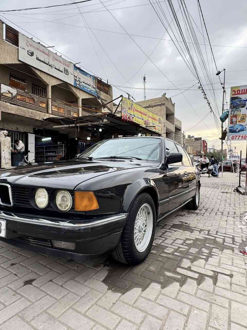 سلام عليكم BMWكفالة عامة من كلشي عدى صبغ جمالية ابريد شغال رقم بغداد نكليزي اريد مراوس بكمارو او موستنك وفرق بل معقول الي عندة يدخل واتساب***********
اخوكم ابو شهم
