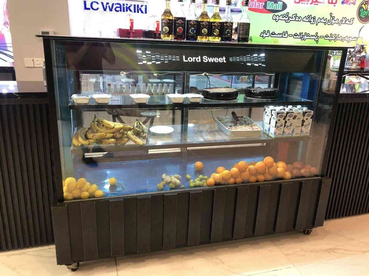 السلا عليكم عزيري العارضات العمودية تفصال حسب طلبك تختار اللون و تنطينه القياس نشتغلك الك  ارتفاع ٢٤٠ سنت عمق ٧٥ سنت  كل ٣ باب يسوي ٢ متر اسم محلك نكتبه فوك العارضه عدنه ٢/٣/٤/. متر يكون قطعه وحده سوه ماطور داخلي او خارجي  حسب  طلبك ضمان ٢ سنه ماطورر
نشتغل كل قياسات هذني خاص ماركت البان اجبان فواكة للورد لستفسر اتصل على الرقم التالي مراسلة ⁨***********/ ***********
