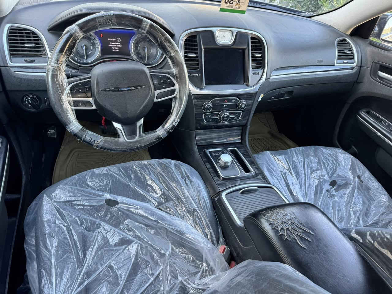 ياالله للبيع اوباما 2018اصل رقم بصره تحويل سنويه 2030تنتهي حادث جاملغ وبنيد وبلعراق صار بيها صبغ جاملغ خلفي والبيبان رش توحيد لون بدون فتح سياره كلش جديده وجاهزه مال جناي محرك كير كواتم كله بلاد تخم تاير ويل عنكبوت داخل مخمل شاشه عاطل بيها المس تشتغل بس ماتعرض السعر 173ورقه والشراي يخابرني ويدلل للستفسار ***********ابوحسين البصره القرنه بني منصور
