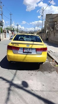 سوناتا للبيع وارد أمريكي موديل 2008 السيارة مكفولة كفالة عامة حادثها ج...