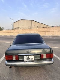 مرسيدس ١٩٨٨ • بصرة • رقم بغداد