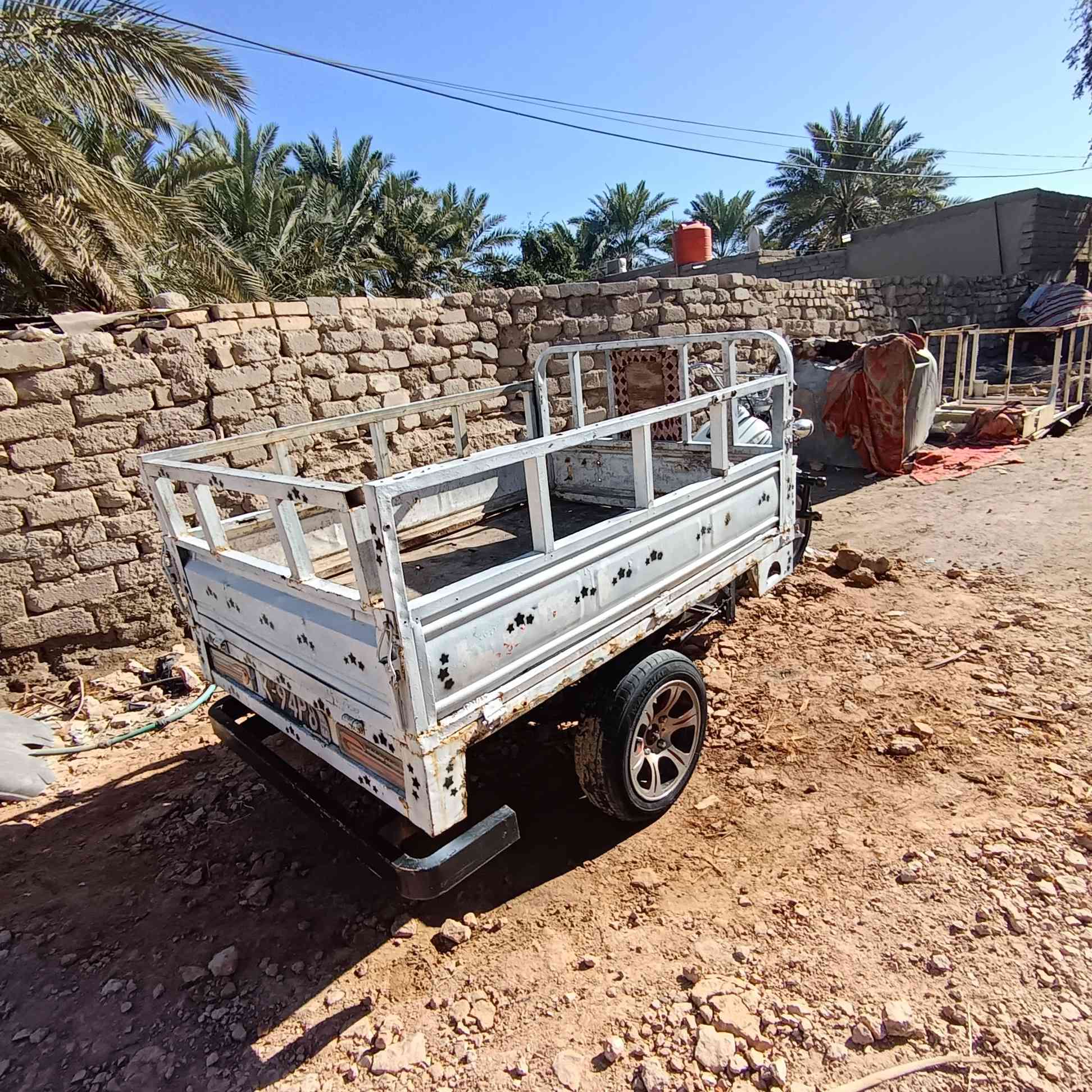 السلام عليكم ستوته ا ت ر موديل 2009كلك مكفوله من الحكومه والعشاير جاهزه للخير محرك جديد وكسن ضفيره كرهبايات سعر 700مكان ناصريه البطحاء ***********
