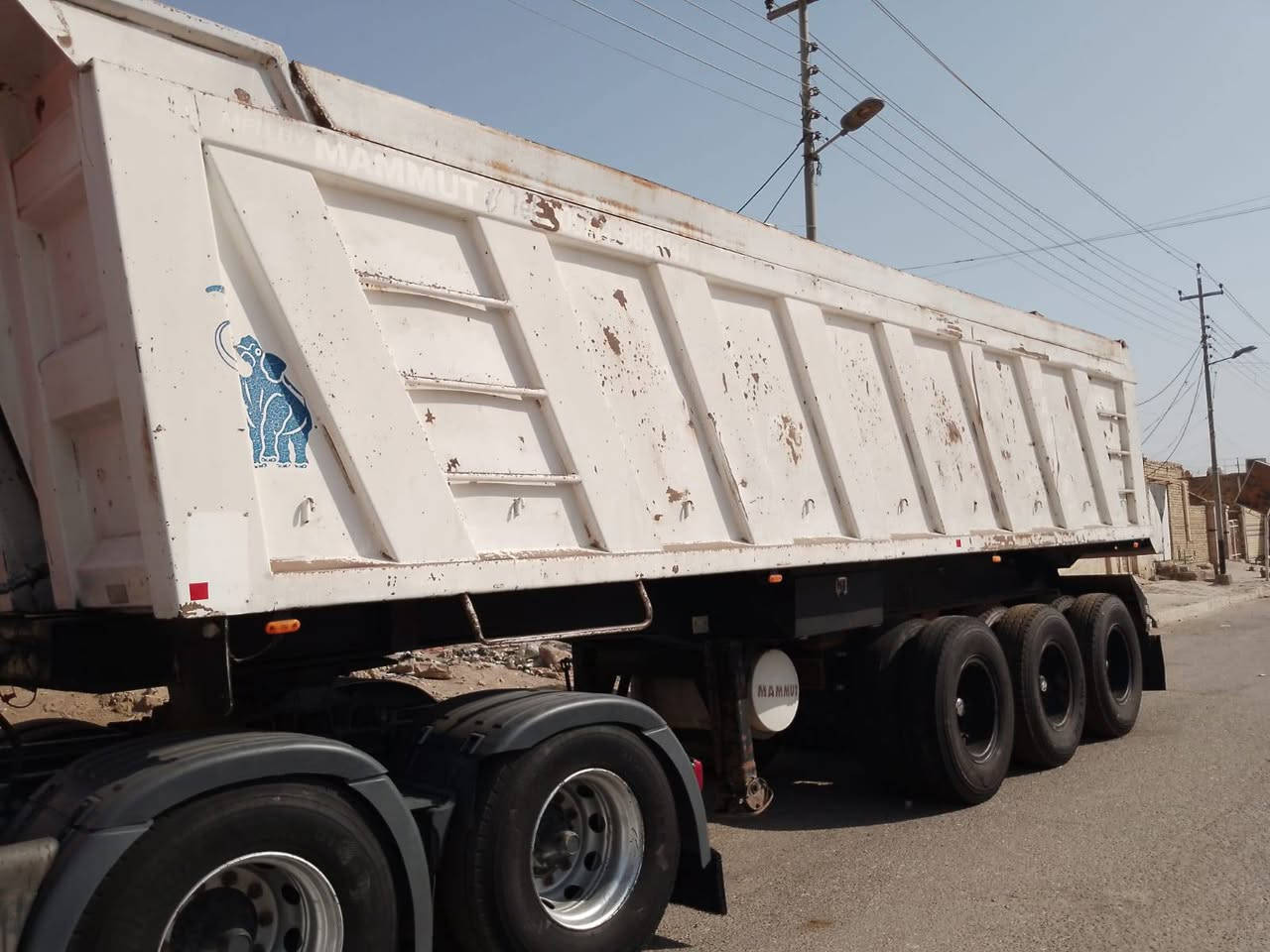 ماموت ماراتي تخم تاير مكفوله كفاله عامه شريط حداديه كله جديد
السعر 165 بيع ومراوس بدار القصاب ماكنيسان ***********
