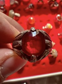 ياقوت إفريقي • حجر كريم • مجوهرات