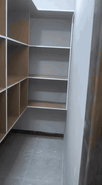 السلام عليكم.  بيت لبيع كربلاء  البوبيات شارع الودي قرب جامع القاضي  100متر طابق واحد ودرج  خارجي   كامل خدمات تبليط عرض شارع 7متر بيت صاير ع شارعين سند 25  بيت جديد  . سعر 150مليون.  بي مجال  للستفسار ***********
