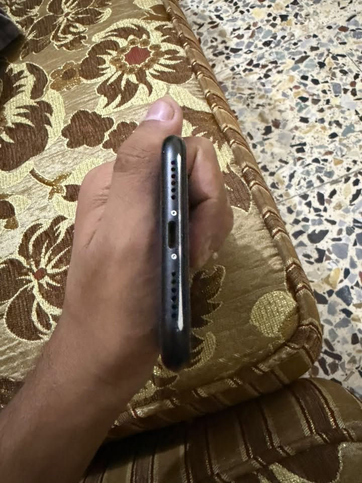 كس ار ما مفتوح ابد مكسوره لشاشه بس يلمس وكلشي ما بي طبيعي ذكره 256 بطاريه 89 بلاديه مكاني بغداد مدينه الصدر قفله جهاز 90 شراي ينتصل *********** كلشي شغال بل جهاز
