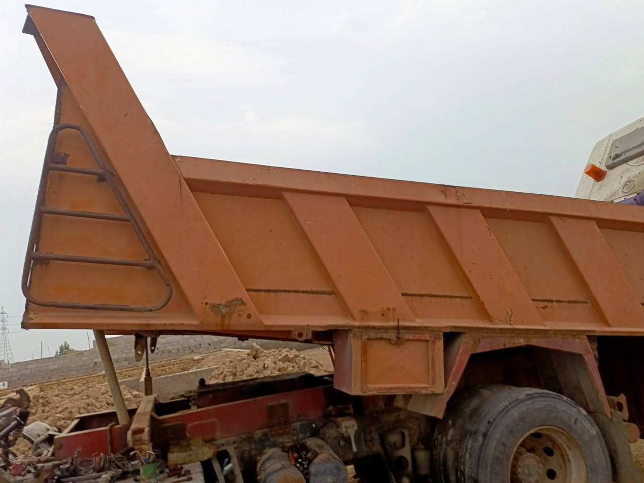 سلام عليكم لبيع بدي مايلر نضيف كلش لسعر 25 وبي مجال مكان عماره ***********
