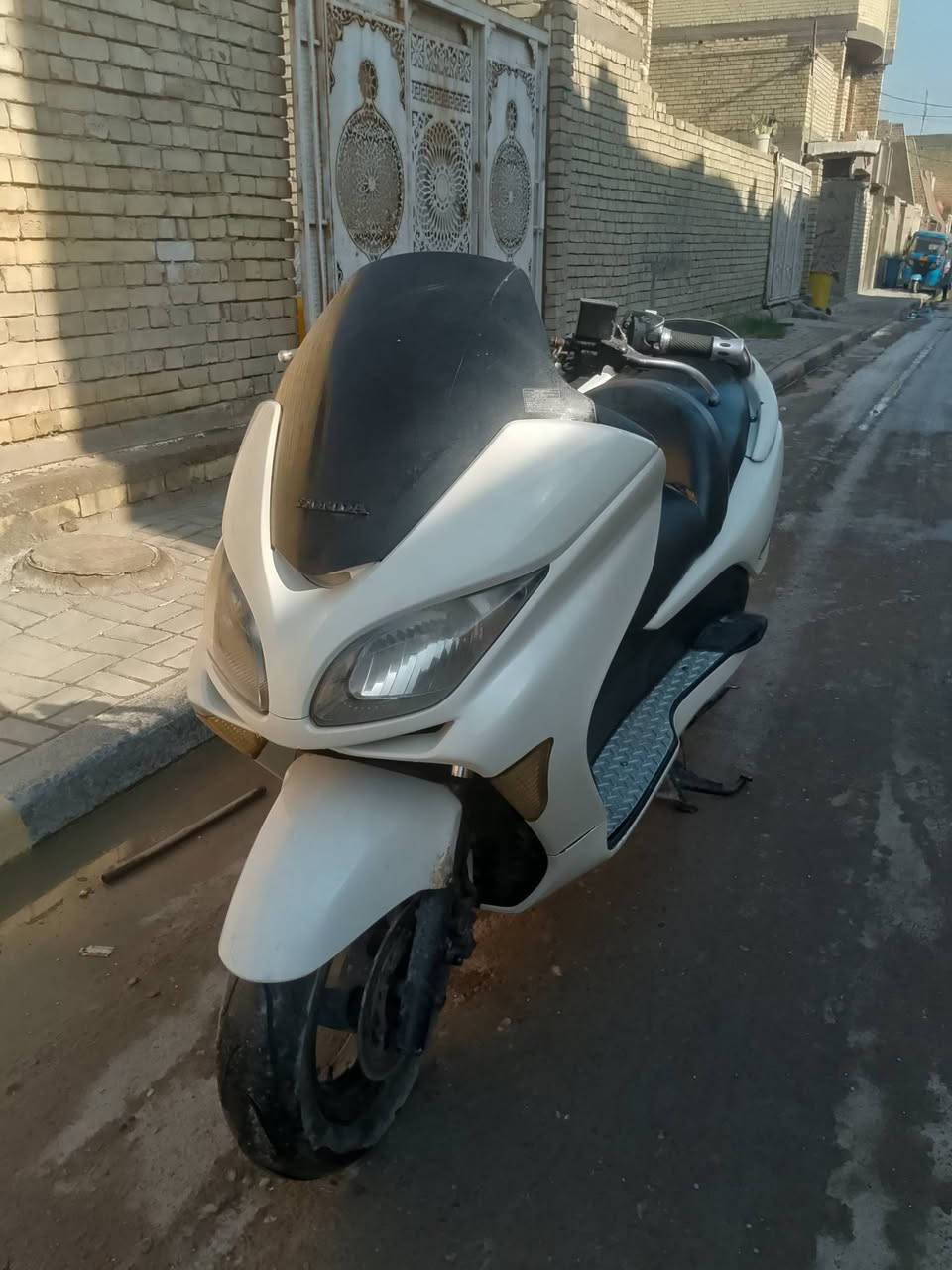 دراجه للبيع صفر اثمانيه مكينه مكفوله مكاني بغداد العبيدي السعر مليون او بيها مجال شي بسيط للستفسار رقم الهاتف ***********
