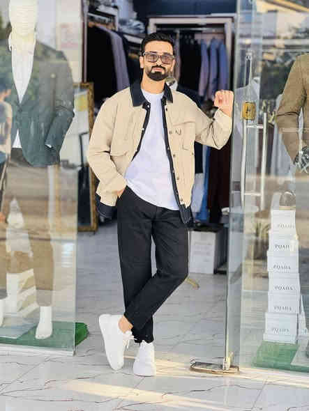 قمصله  موديل بخبل تلبس كجول رسمي 
متوفر توصيل إلى جميع محافظات العراق 
للحجز والاستفسار مراسلة الصفحة او الاتصال على الرقم
***********متوفر واتساب 
اسيا ***********
العنوان بابل المحاويل قرية الصباغيه الشارع العام مقابيل
