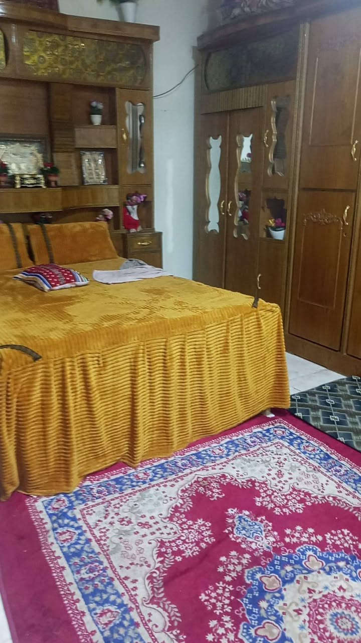 بيت للبيع في الصقلاويه الشهداء الاولى 
طابو صرف 
يبعد عل شا ع العام 50 متر 
مساحه البيت 300 متر  طابقين 
12×25
البناء طابوك
بي غرفتين ومطبخ وصاله  وديوانيه وكراج
 وحديقه
طابق ثاني 2غرفه وصاله 
فول سيراميك 
شارع 10 نافذ عل شارع الخدمي وعل شارع15
فول الخدمات 

السعر تعال خاص او راسلني وتدلل
تفاصيل البيت اكثر في الفديو 
‭
🔖عندك عقار وتريد تبيع لا
 تحتار راسلنا فقط 👇
📍عنوان المكتب صقلاويه  . شهداء ثانيه مقابل جامع عبد القادر الكيلاني 
للاستفسار مراسلة الصفحة او الاتصال 
*********** اتصال +وتساب
*********** اتصال +واتساب
🥇# مكتب كمال للعقار  

....... #عقارات #الفلوجة #بغداد #بيوت #الانبار #عقارات_الانبار #قطع #عقارات #بغداد #فلوجة #الفلوجة #الفلوجه #الانبار #الرمادي #مجلس_النواب_العراقي #البرلمان_العراقي #المنصور #عقارات_بغداد #عقارات_الانبار
