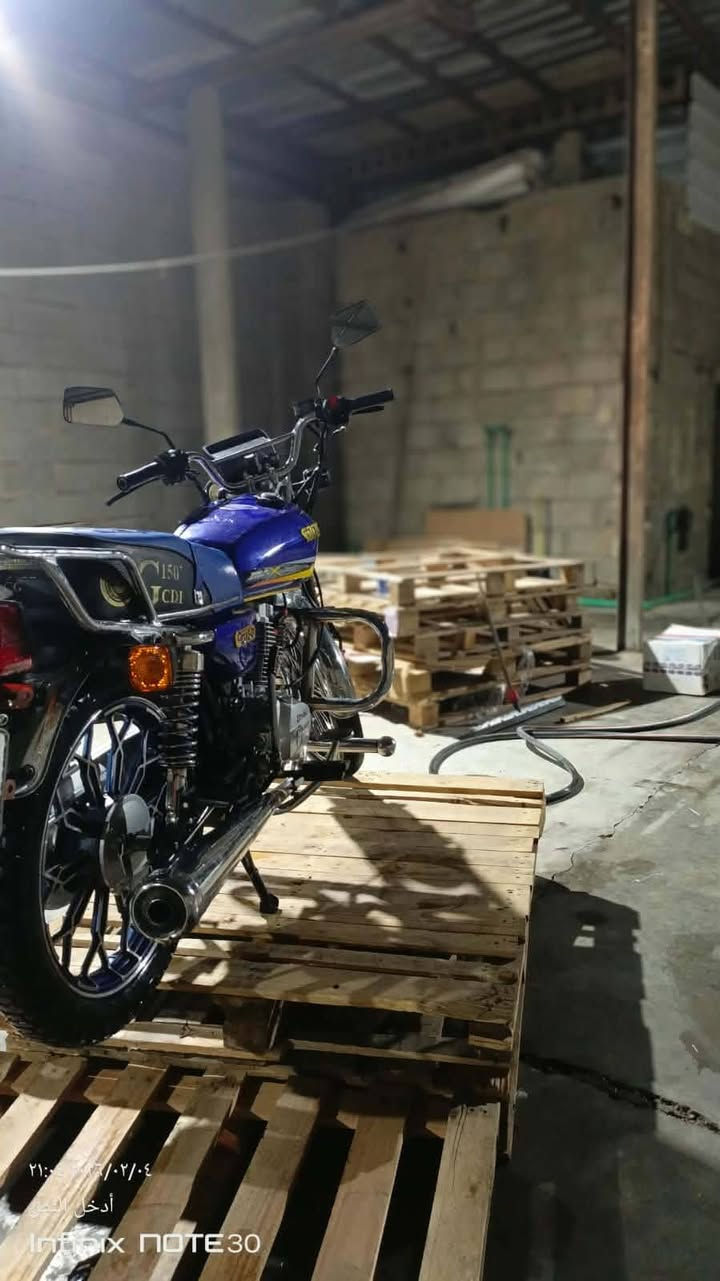 يابه سلام عليكم..
للبيع أو المراوس، دراجة سيفان 150CC موديل 2023، الدراجة نظيفة جداً وجناي ومال بيت، والترتيب مثل ما موضح بالصور.
​التفاصيل:
​المحرك: 150CC، صافي وجاهز.
​الأوراق: مرقمة وأصولية والسنوية الأصلية موجودة.
​التحويل: أصولي ومضمون شوكت ما يحب المشتري.
​الفحص: الدراجة نظيفة وبشرط الفحص والركضة.
​💰 السعر: مليون و500 (وبيه مجال بسيط للشراي الصامل).
🤝 المراوس: أراوس بمرقم حسب القناعة.
​للتواصل: راسلني خاص.
المكان: الأنبار - الفلوجة رقم للتواصل/***********/  ***********
