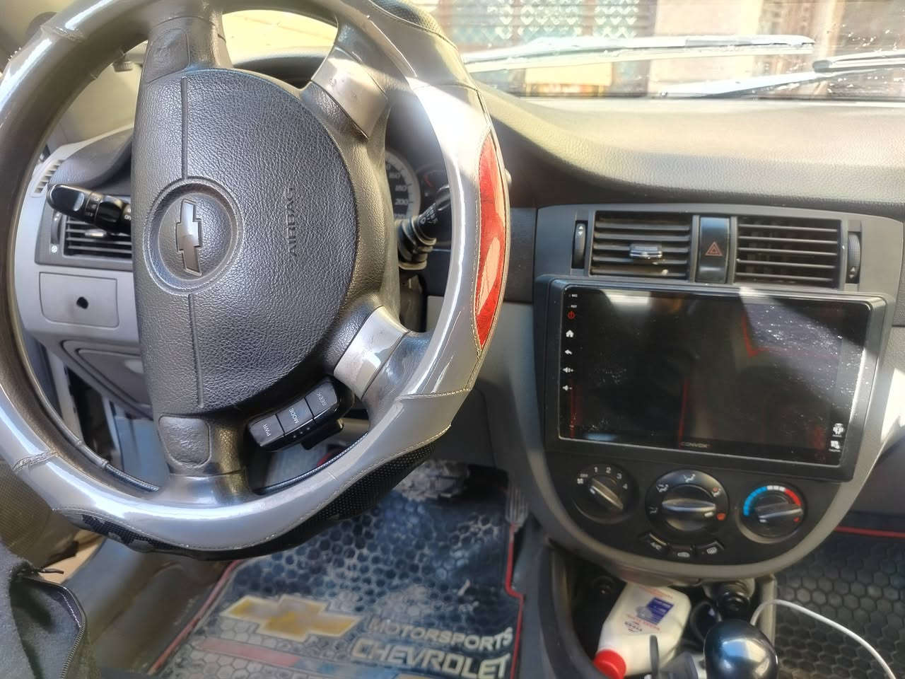 اولترا للبيع 2012سياره جاهزه محرك مجفت جديد ضربتات جاملغات امامي عالبارد والدوسه الجوه الباب تقريب شبر حار مصبوغه السعر 75ورقه ***********
