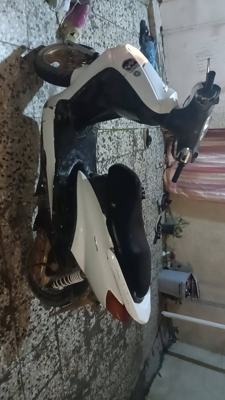 سلام عليكم دراجه سكنس 110 كابريتر دراجه فول ستان كهربائي شرط جنكال دراجه يحتاجله ولفات بس دراجه فول الله شاهد بس ولفات يرادله مكاني بغداد البلديات سعر 500 وبيه مجال ع حك الولفات وجيتك  دراجه شغاله رقمي  ***********
