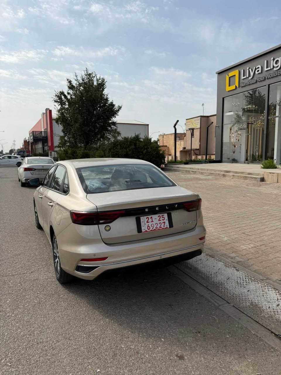 جيلي 2024 
رقم كاتي مع شهرين 
بي تعديل بارد باب السكن 
ماشيه 39 الف 
سعره 98 ورقه وبي مجال قليل
مكان السياره كركوك 
*********** كركوك, العراق
