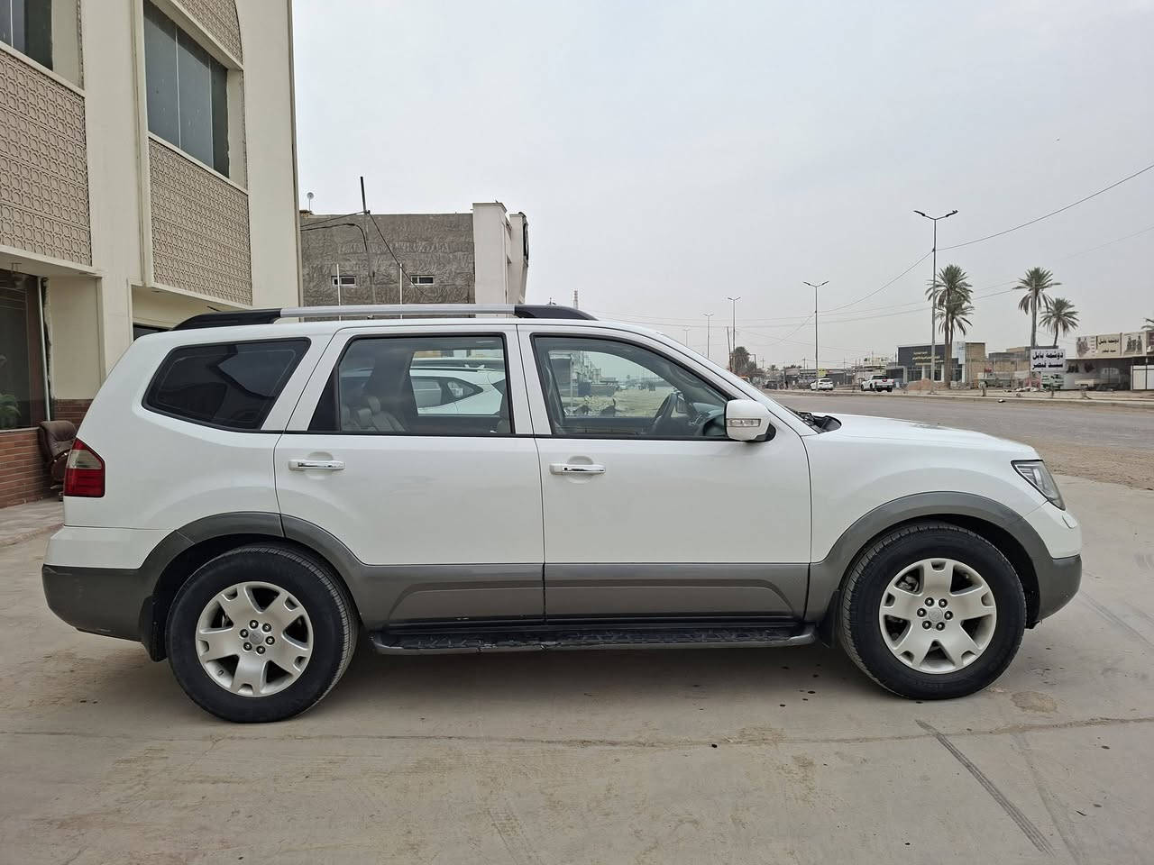 السلام عليكم للبيع 
كيا موهافي موديل 2014 خليجي مكفوله كفاله وسونار موجود بالنشر فول مواصفات 1/1
رقم بغداد انكليزي بأسمي
ماشيه 130
#المواصفات
سلايت روف
بصمه تشغيل
بصمه ابواب تشتغل
شاشه كبيره
كاميرا
مثبت سرعه
ترحيب عند الاقتراب
دواخل جلد
كشن كهربائي
تحكم ستيرن جهتين
حساس خلفي
مري قلاب
لادار+حساس
كشنات تدفئه
لايت لد امامي وخلفي
مكينه 6 سلندر  
7 راكب 
3 قطع تبريد
 ارضيه جلد
كاعيات مال الشركه
سياره جديده وعلا ايدي مامتعوبه
#مكان_السياره_بابل
السعر 165
للأستفسار 
‏‪***********
***********
