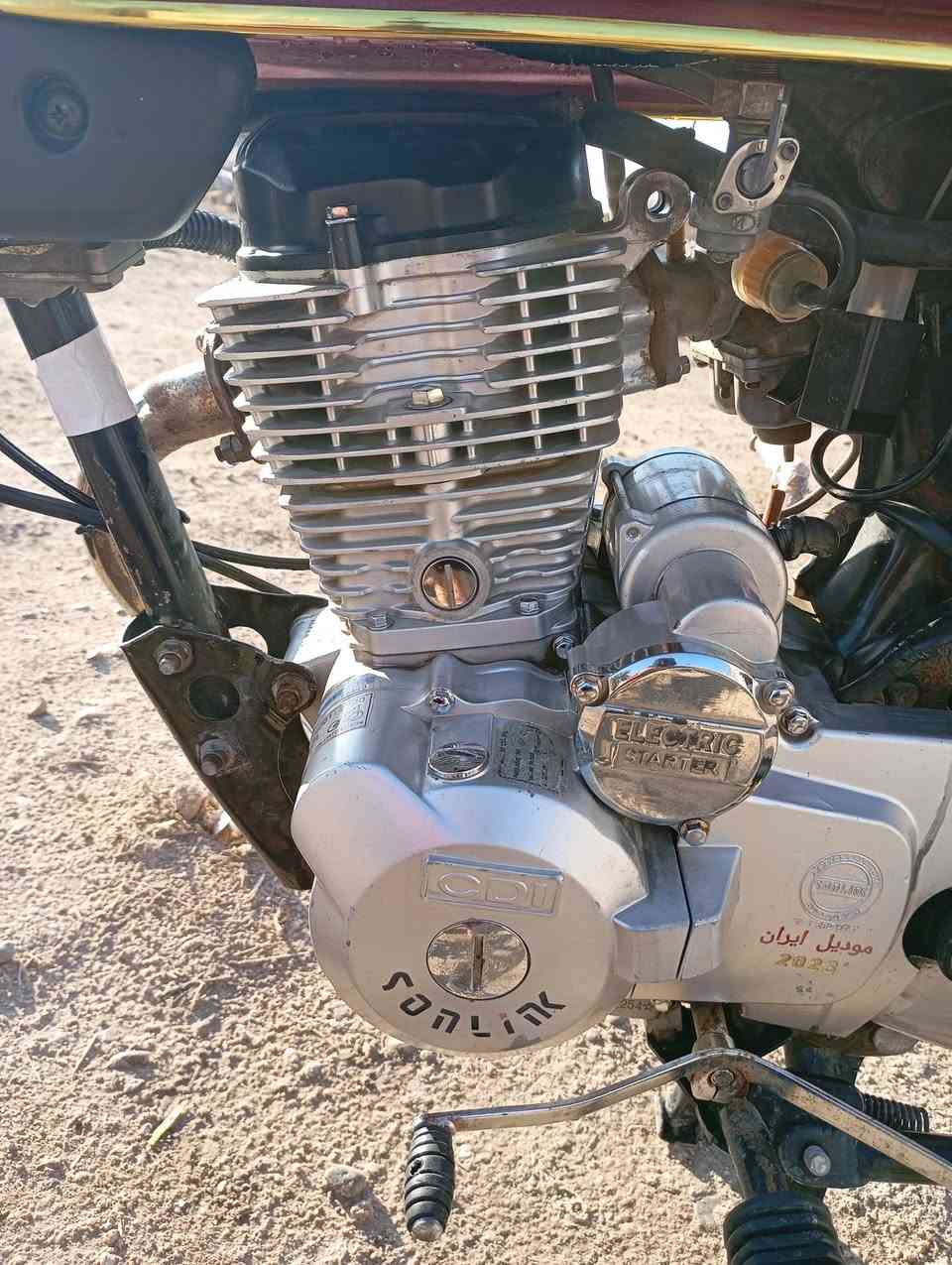 السلام عليكم اخوان دراجه سيفان للبيع اوراق اصولي كفاله عامه السعر650 وبيها مجال مكاني بابل نيل تواصل
 ***********
*********** هذه بي واتساب
