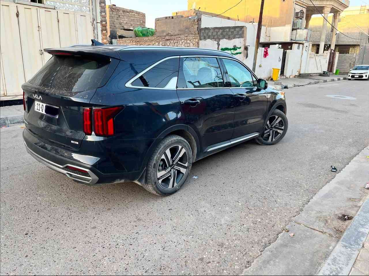 السلام عليكم ورحمة الله
اخواني الاعزاء 
سورنتو 2023 sx prestige  هايبرد 
السعر 24000$ (240) ورقة وبيها مجال للطيبين 
محرك 1600 تيربو 258 حصان
لون نيلي 
الداخل اوف وايت
ماشية 58000 الف كيلو قابل للزيادة 
المواصفات 
اربع كامرات محيطية 
تدفئة تبريد المقاعد الامامية 
وتدفئة المقاعد الخلفية 
كشنات vip منفصل 
كير ماوس
شفتات استيرن 
هاند بريك بصمة
رادار قراءة خطوط الطريق
رادارات امامي وخلفي وجانبي 
مانع تصادم امامي 
مانع تصادم خلفي 
قيادة ذاتية 
التدخل في حال انحراف السيارة عن المسار 
حساس تحذير في حال فتح اي باب للسيارة وهناك سيارة قريبة 
عدادات دجتل وتفتح كامرة بالعدادات عند الاشارة 
تبريدها خير من الله ثلج 
مستوردها على ايدي دخول شهر السابع 2024 
كصيتها ماشية 5000 كيلو متر 
وبيها هواي مواصفات 
صور الحادث مرفقة بالمنشور 
تبديل جاملغ وصبغ بالباب وشوي التكمة فوك الجاملغ بدون ايرباكات وبدون دواخل مكفولة 
مصلحة تصليح درجة اولى يم سمكرة الحاج محمد المندلاوي 
مكان السيارة الانبار - الحبانية 
*********** 
متواجد  واتساب واتصال بالخدمة
واعتذر عن الاطالة 
تحياتي لجنابكم
