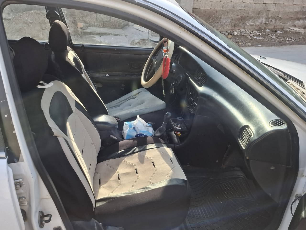 سلام عليكم سوناتا ٢ موديل ١٩٩٤
سنويه ٢٠٣٠ داخله هزه بشهر ال٩
كير ومكينه مكفولات تدفئة شغاله تايرات جدد مشط ستيرن جديد بور 
سياره مصبوخه حزام لغرض الجماليه
سياره كانما راكب حديث خير من الله ماتصرف عليها ربع
الغرض من البيع محتاج فلوس
السعر ٤٩ وبيها مجال حك جيه
لتواصل ***********
وبالعافيه عله الياخذها مكان ديالى بعقوبة
