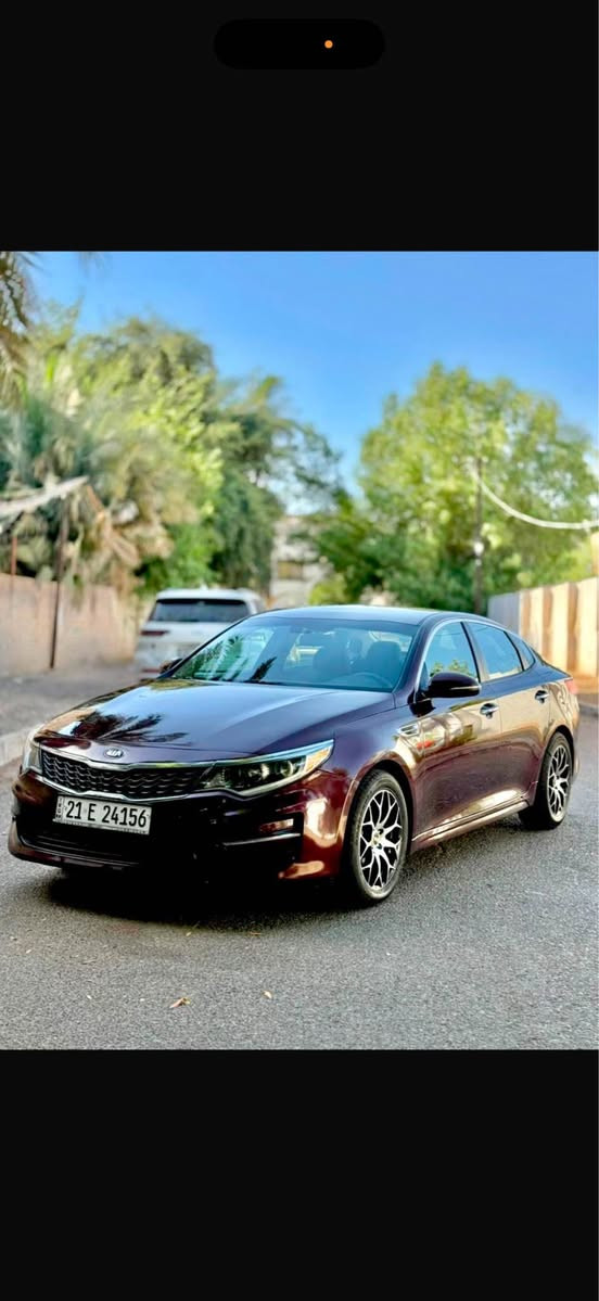 السلام عليكم كيا اوبتما وارد امريكي حادث فقط بنيد بدون دواخل محرك 2400 مواصفات اعتياديه 
شاشه جبيره 
فول تحكم استيرن
انظمه قياده 
شاشه اعطال 
منافذ شحن 
وباقي المواصفات الاعاديه 
كير محرك كفاله صدر امامي خلفي تايرات جدد رقم شمالي ب اسمي تحويل فقط السعر ١٢٠ وبيهه مجال حك جيتك *********** مكان السياره بغداد صليخ بغداد, العراق
