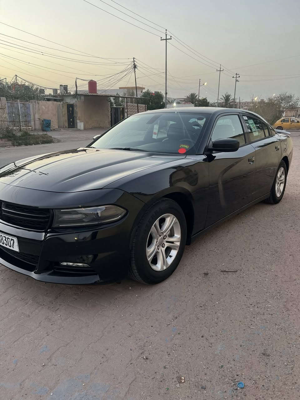 جارجر 2015 سنويه جديده رقم دولي بأسمي وارد أمريكي حادثهه بس چاملق الايسر فقط صبغ بس چاملق الأيسر الكدام الباقي مكفوله من صبغ بيهه بارد سياره الباقي مكفول سياره تخم تاير مكينه كير حداديه كله جديد السعر 165 اي ستفسار اتصل ***********
