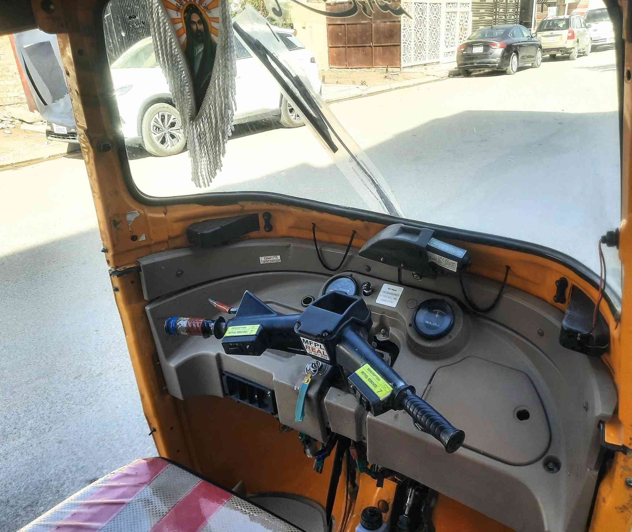 تكتك بجاج موديل 19 شهر 7
أوراق كامله شركه المصطفى
تكتك بلاديه فقط دوسات معمره
العنوان بغداد مدينة الصدر
السعر 4900 وبيه مجال لشراي
***********
