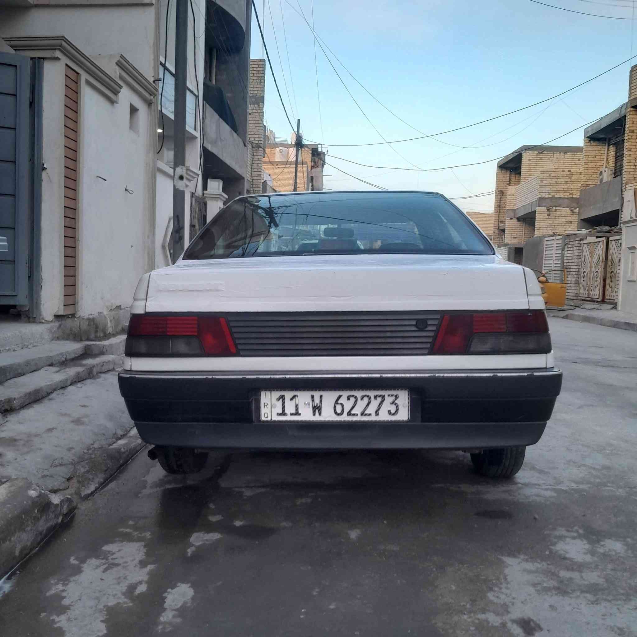 السلام عليكم ورحمة الله وبركاته
من رخصة مدير الكروب المحترم 
بيجو روى 2009 باسمي هزة ما ساقطة شرط تحويل ثاني يوم
سيارة تبريد شغال تدفئة شغالة
تخم تاير جديد باتري جديد حداديه جديده السياره جاهزه وخير من الله بيها ملاحظات بسيطة السعر 30 وبيها مجال بسيط العنوان بغداد الشرطة الخامسة قرب جامع الكبيسي 
للإستفسار ***********
متواجد واتساب عل فيس غير متواجد
