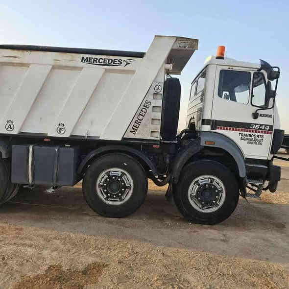 عكرب البيع موديل 92 شاصي32  اصل فرنسي محنيه ومضروبه باج  كير فافون 155  مكينه 44 مجموعه نص قيطان رقم كربلاء  سعر4 شدات الستفسار  *********** ***********
