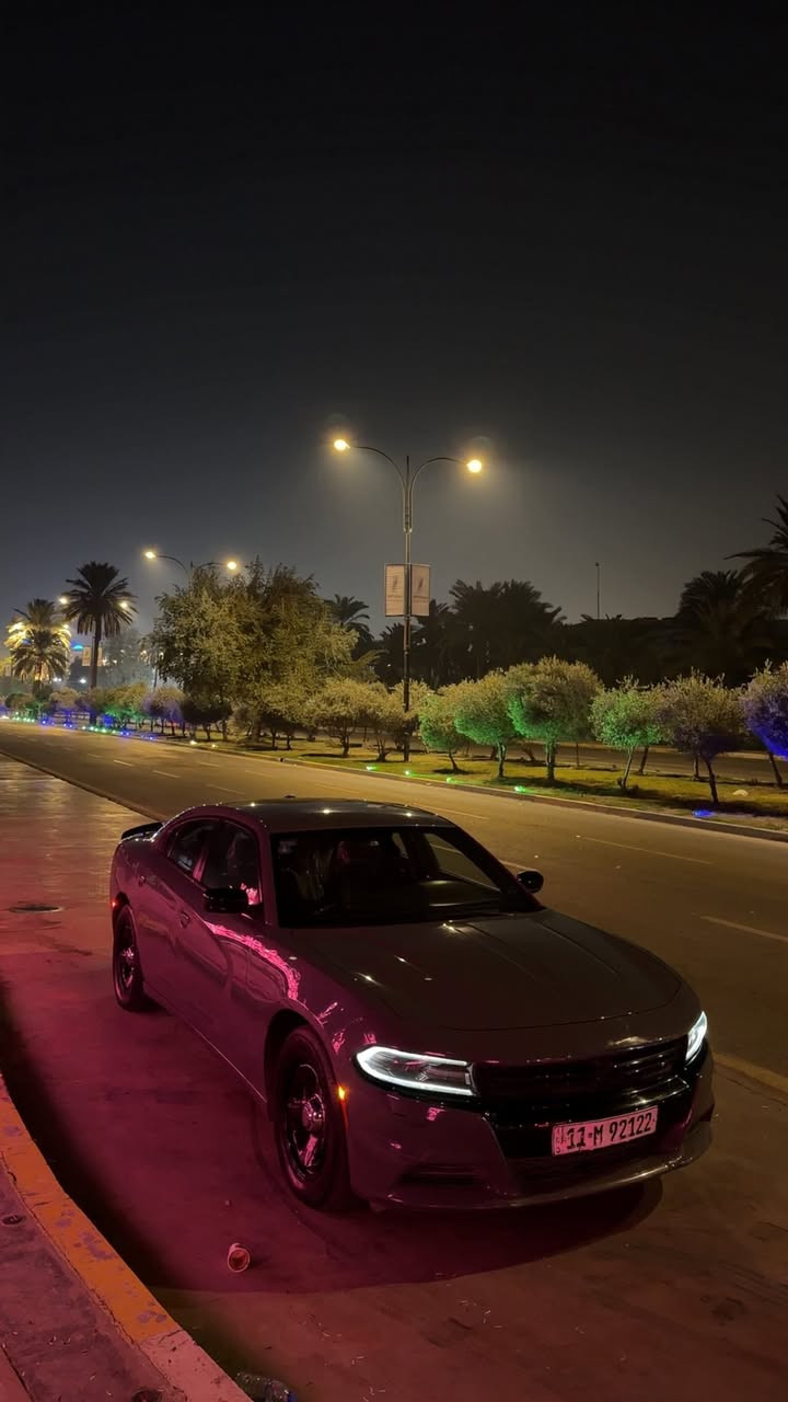 السلام عليكم بيع مستعجل جارجر موديل2019 اصل السياره جديده بمعنا الكلمه حادثها سرقه جاملغ واحد يعني السياره اخت الكلين وبيها بارد شي كلش بسيط السياره لون سمنتي موصفاتها معروفه باتري جديد والسياره زارعلها منضومه LEDجديده ومفوله وبعدها تحت الضمان يعني انسى تروح تزرع عدسات السياره نضيفه وبعدها بجياس الوكاله ويل بوليسي وتخم تاير مشلن اصلي السياره ما مشتغله بخط بس حطيت الويل علمود الطسات السياره بس محسن ما شايفه العادي ودهن كله اصلي  الله شاهد عليه مكاني بغداد السعر 220 وبيها مجال شي بسيط الرقم***********
