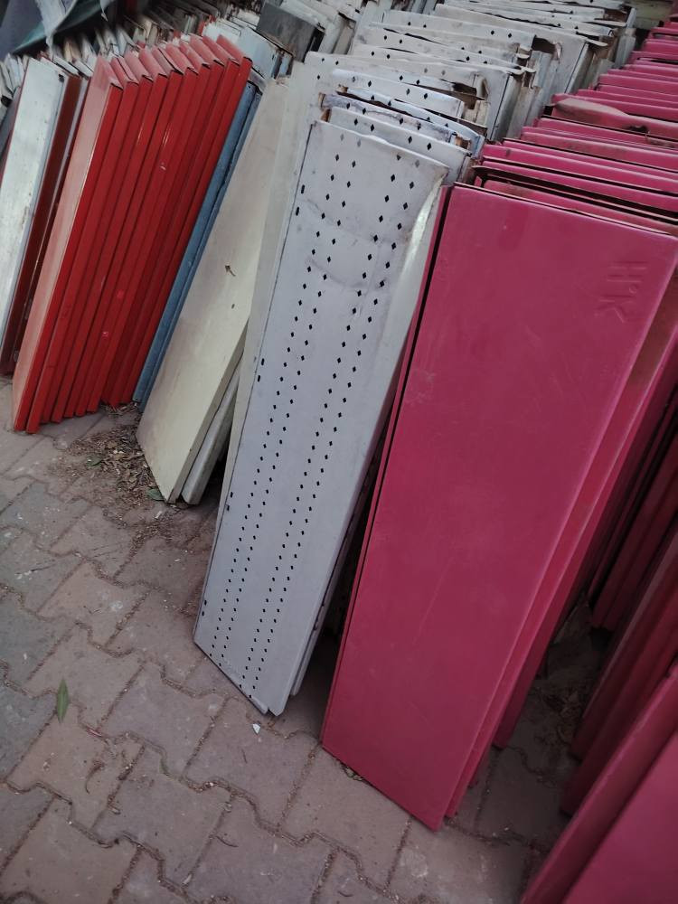 رفوف جدارية للبيع ميسان الأتصال على الرقم الواتساب *********** عمارة, ميسان
