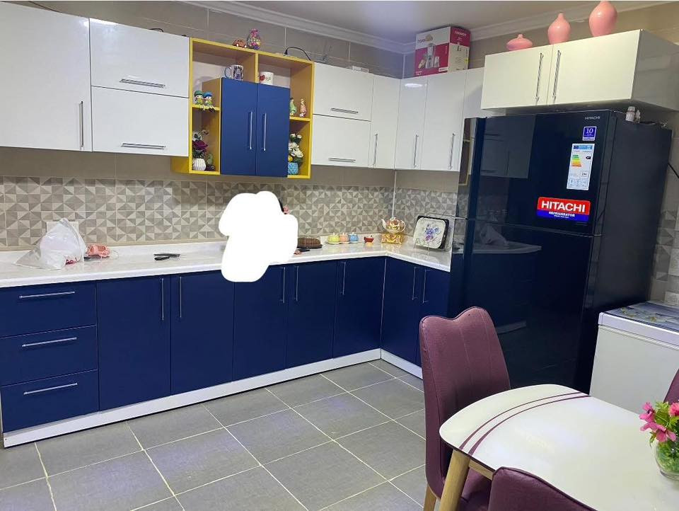 بيت للبيع مجمع الأميرات الأول 200 م بي اضافات غرفتين سويت مجموع الغرف 4 +عماريه وجه البيت ع جهه كربلاء 
السعر خاص واتساب
***********
