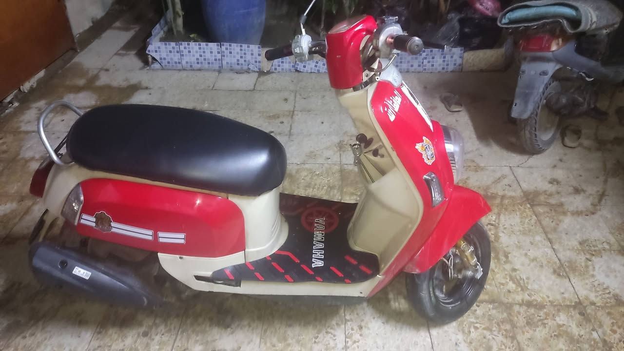 سلام عليكم دراجه بوليسي دراجه كامله من كل النواحي لا مجفته ولا مفتوحه كهربايات كامله مكينه بلاد من التاير للكابريتر شلعه ومعدل فول واضمن السعر650 وبيه مجال الرقم متوفر واتساب هم ***********
