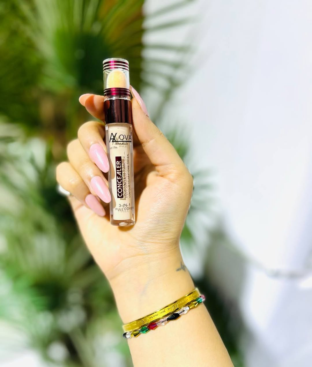 كونسيلر الوفا ✨✨✨✨
من احسن الكونسيلرات المتوفرة تغطيتة قوية وضد الماء أبدا مايخطط لمن تخليه تحت العين ويخفي اي اثر حبوب او تصبغات بالوجه .. ممكن تستخدمينه بالاسفنجه الي فوك لان تسوي بلند حلو درجته تناسب الكل 🫶🏻✨

السعر 6,000 فقط


**إذا كنت صاحب هذا الإعلان وتريد حذفه لأي سبب، رجاءا أرسل رسالة إلى الدعم الفني**