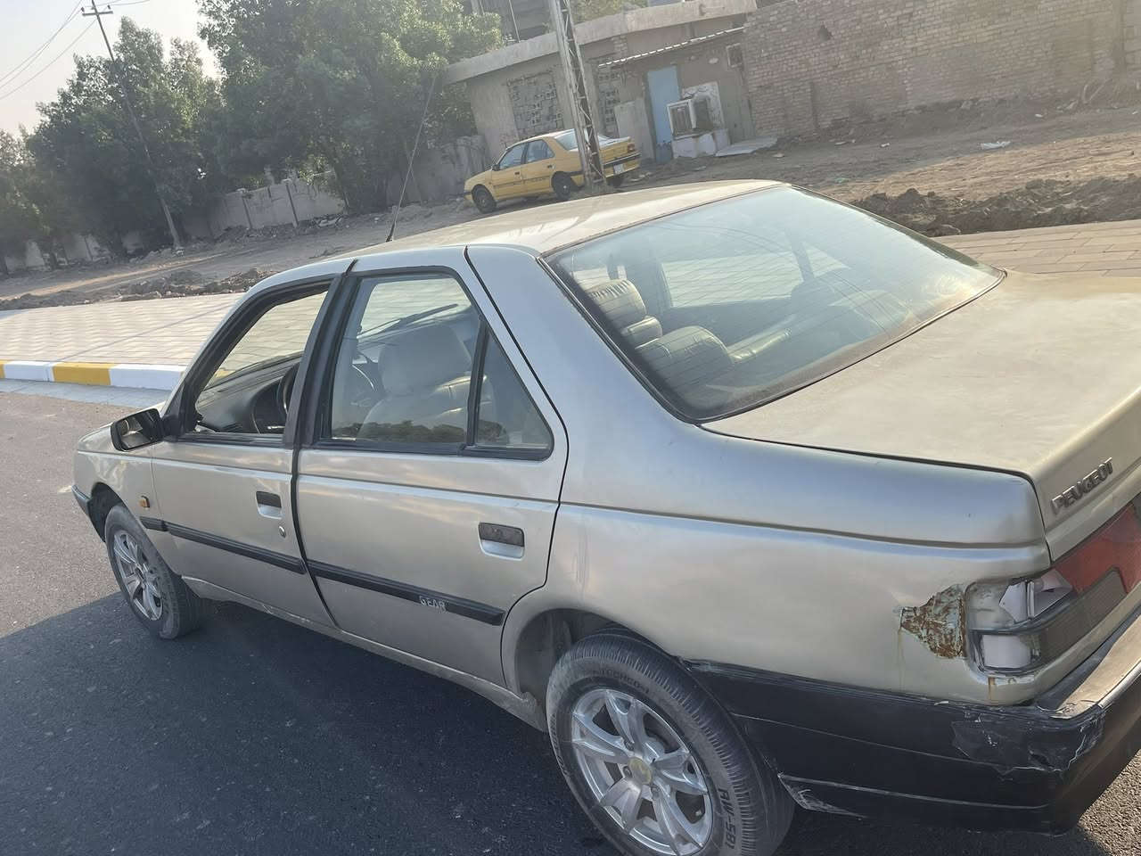 السلام عليكم بيجو روا عارضه ب٢٨
وبكاني بغداد رقمي ***********
