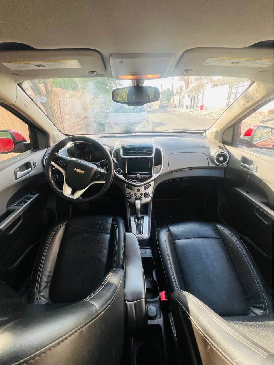 ٤ پارجةي هةية   پشت و پيشى كه پسه گئرو مه چينه ى ته برىت به شه رت موديل ٢٠١٩   75$ محملا  سيارةكة زور خاوينة  يةك دةست بوة   8$ وةرةقةي غرةمة لة سةرة 
*********** أربيل, العراق
