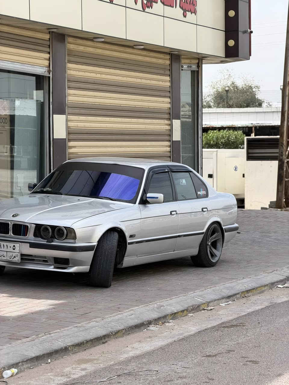 سلام عليكم
BMW1990
سياره متعوب عليه لا تقارنه بل تعبانه والسوك كلشي بيه ال ماتعجبه يعبر منشور صلات ع رسول 
محرك 525 مسكر تك فانوص
كير عادي ZFرياضي 
مصبوغه جديد 
غرفه كامل جديده لون اسود 
كشانه جلد 
صقف كتان
مغلفه عازل حراره 
شاشه 
كامره خلفيه 
سستم صوت +دمام صوت 1/1
لد متحرك بيه ١٠٠ نوعيه شاده ب 220 
زنون عالي ناصي بلاجكتورات نهار شاده ٢٢٠$
صالنصه رياضي من محرك للنهايه صوت طرب شاده ب 500$
شادله عازل صوت وضجيجً شاده ٣٠٠$
تبريد بس فان وكف عندي ماسويته 
سياره مصرف عليه صايره هواي عليه
تخم تاير 
صدر جديد 
محرك وكير كفاله 
نشاط ✈️✈️
مصبوغه جديد صبغته كزازه 
سياره متعوب متعوب عليه بشكل 
سعر 66بيه مجال كلش قليل 
مكاني الانبار عامريه الصمود 
رقم الهاتف ***********
اسف ع اطاله
