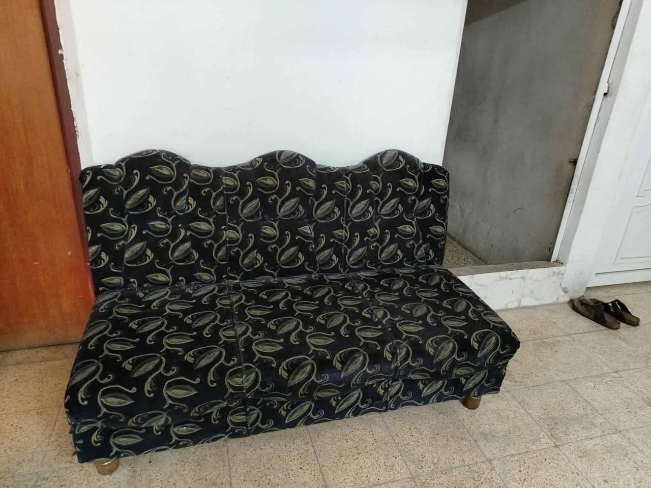 السلام عليكم  طخم وديوان للبيع
الطخم البنفسجي ب٣٠٠ وبي مجال مابي ولا عيب ونضيف 
الديوان الازرغق ب٣٥٠ وبي مجال بي عيب بسيط  و٩ امتار وبي استراحه  عنوان حي الميثاق


**إذا كنت صاحب هذا الإعلان وتريد حذفه لأي سبب، رجاءا أرسل رسالة إلى الدعم الفني**