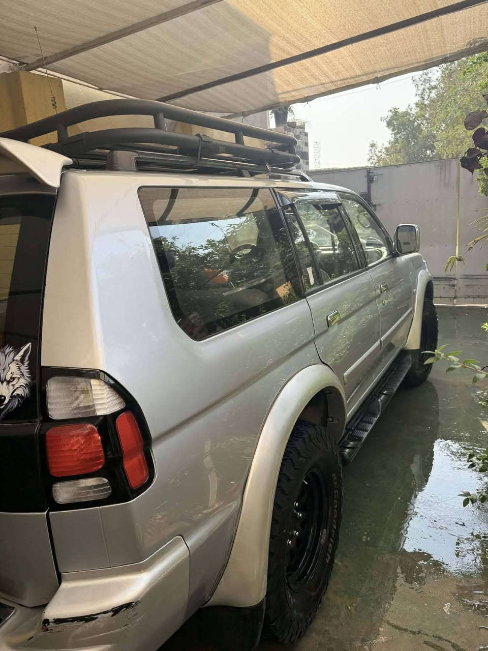 سلام عليكم مسيوبيشي ناتيفيا للبيع السيارة بيهة ظربة بلجاملغ خلف السائق ومعمر فقط تدفئة تبريد فور ويل كهربائيات كلهة شغالة مكاني الزعفرانية السعر ٨٥ للاتصال *********** او مراوس بسيارة باجيرو
