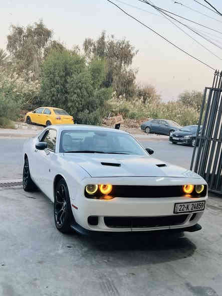 سلام عليكم جالنجر 2016 وارد امريكي بدون ضربه وصبغ داخله تقرير غرق ضفيره وعقول بلاديه السياره نضيفه ومامتعوبه رقم اربيل باسمي 
كير محرك صدر كفاله السياره الحمدلله بدون نقص مواصفاته 
شاشة جبيره
كاميرا
كشن كهرباء جلد
السياره بدون حادث فقط بارد بخشم الجاملغ الامامي مكاني بغداد السعر 153 وبيها مجال***********
