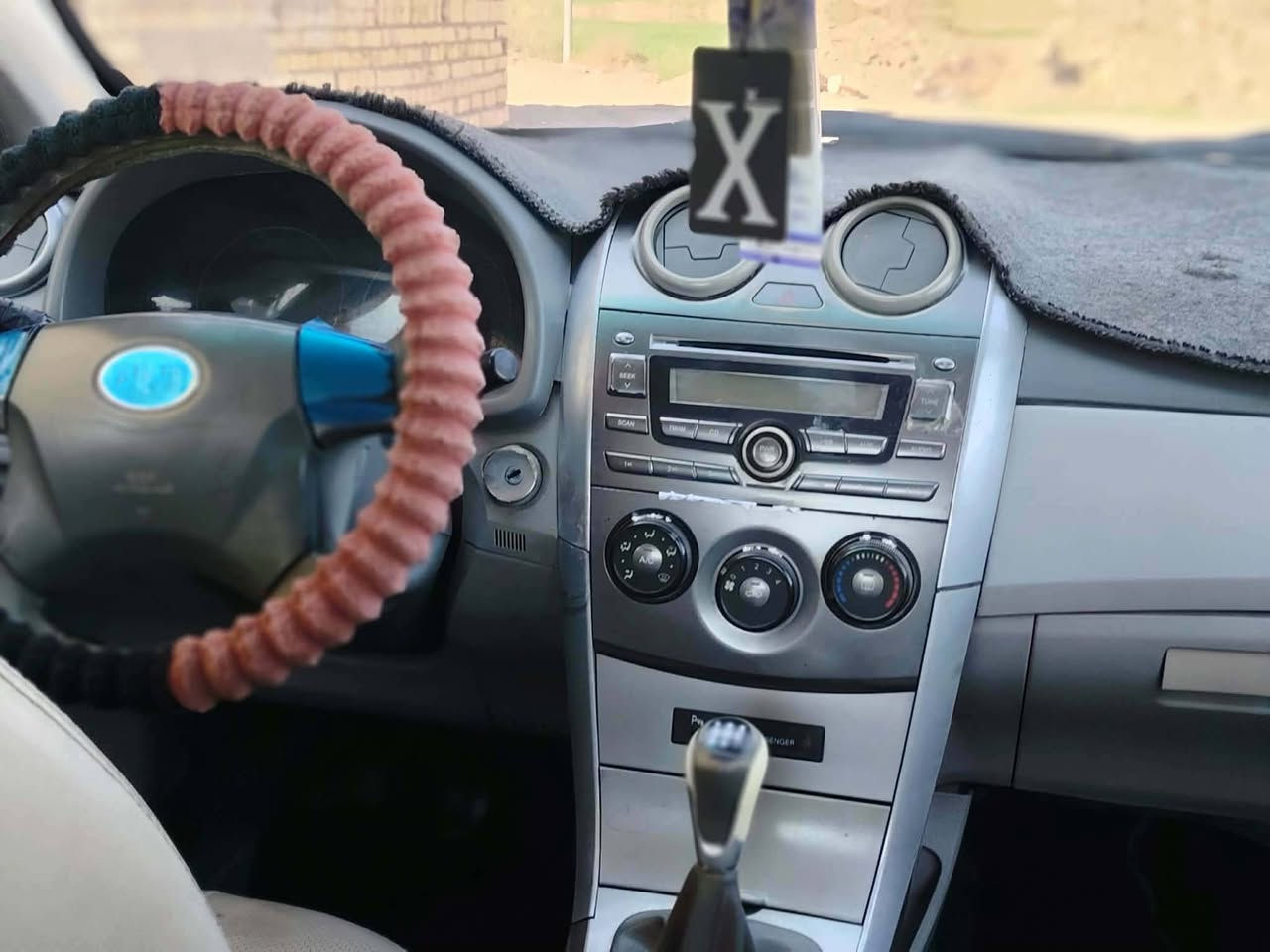 سلام عليكم سياره بيوايدي 2013 سياره خير من الله تخم تاير حداديه كير ومكينه كهربأيات  مكفوله ما عده صبغ بل هلالات اثر خياسات ول باقي كله كفاله مكان سياره الديوانيه الحمزه الشرقي الاستفسار يتصل عله هاذه رقم ***********
