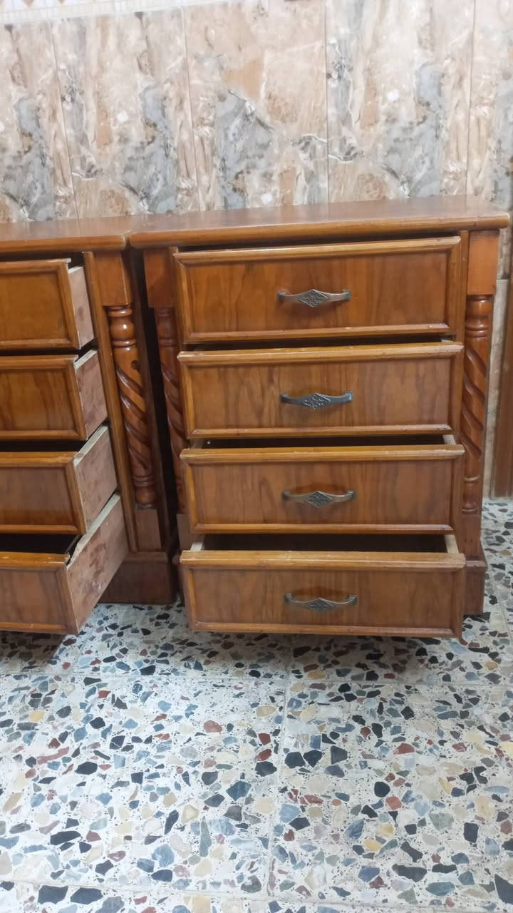 كومديات صاج تزكام مستعمل عرض 60سم ارتفاع 75سم عمق 40سم السعر 80 وبيهن مجال العنوان بغداد حي الإعلام سوق اميمه  حي الشباب نهايته الشارع فرع ماركت فريش موبايل عراقنا وتساب بي 
*********** 
***********
يوجد توصيل غير مجاني داخل بغداد فقط
