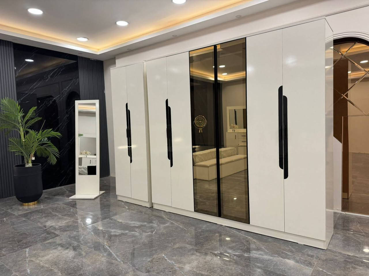 *   اكسترا    المودرن*
*10 قطع     كنتور ملحق 3 متر*
*1- ضهر   بلوك*
*2- برغي وچوي حديد*
*3سرير  مخزن*
*4 ابواب فومه ألمنيوم*

درجه اولى
بسعر 1150,000 متوفر نقل وشد


**إذا كنت صاحب هذا الإعلان وتريد حذفه لأي سبب، رجاءا أرسل رسالة إلى الدعم الفني**