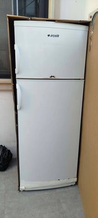 ثلاجة • ١٨ قدم • تشتغل فول