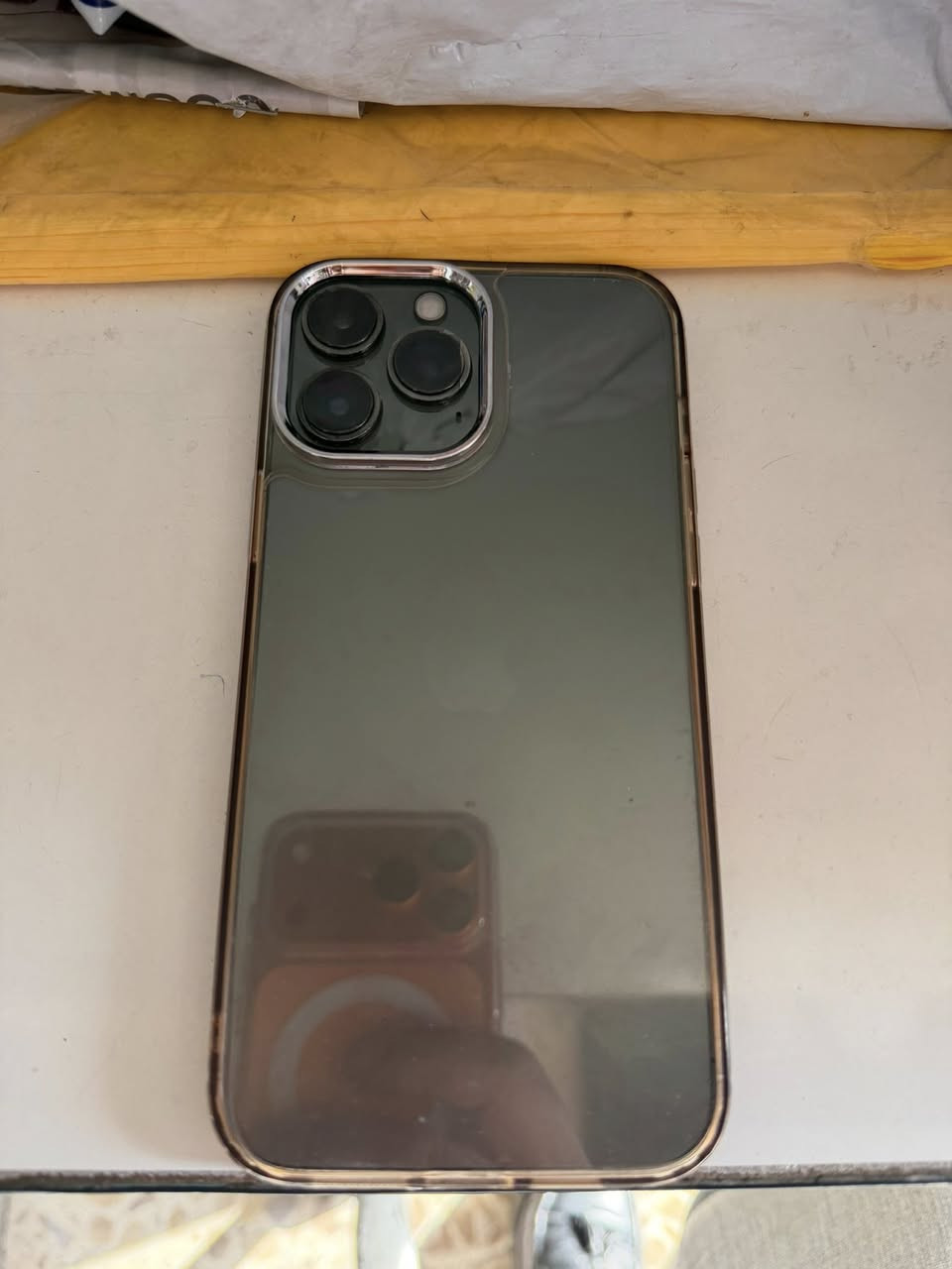 السلام عليكم ايفون ١٣ ابرو ماكس الذكره ٢٥٦ مبدل بطاريه وشاشه وبيه سواد بل شاشه من جوه ما مثر عله شي دبل خط كله شغال الجهاز اي خلل ماكو البيع فقط مكان بغداد السعر ٤٢٥ قفل ***********
