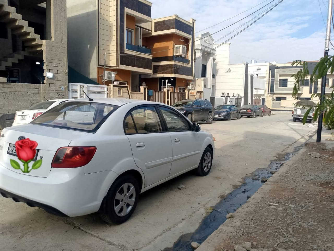 السلام عليكم ريو للبيع
كير مكينه خير من الله 
جامات كهرب 
قفل مركزي 
كير اوتماتيك
محرك 16 
 للاستفسار :***********
